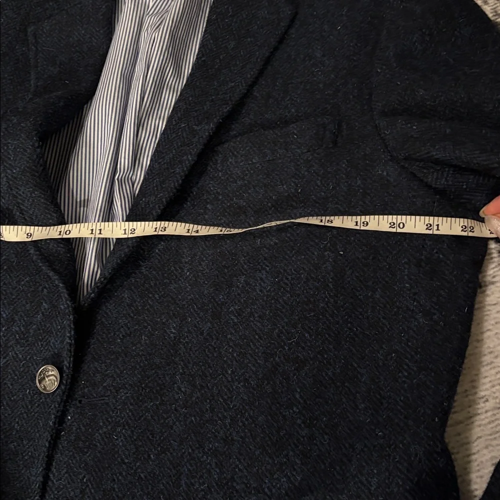 Classic Navy Blazer wool blazer - Picture 6 of 9